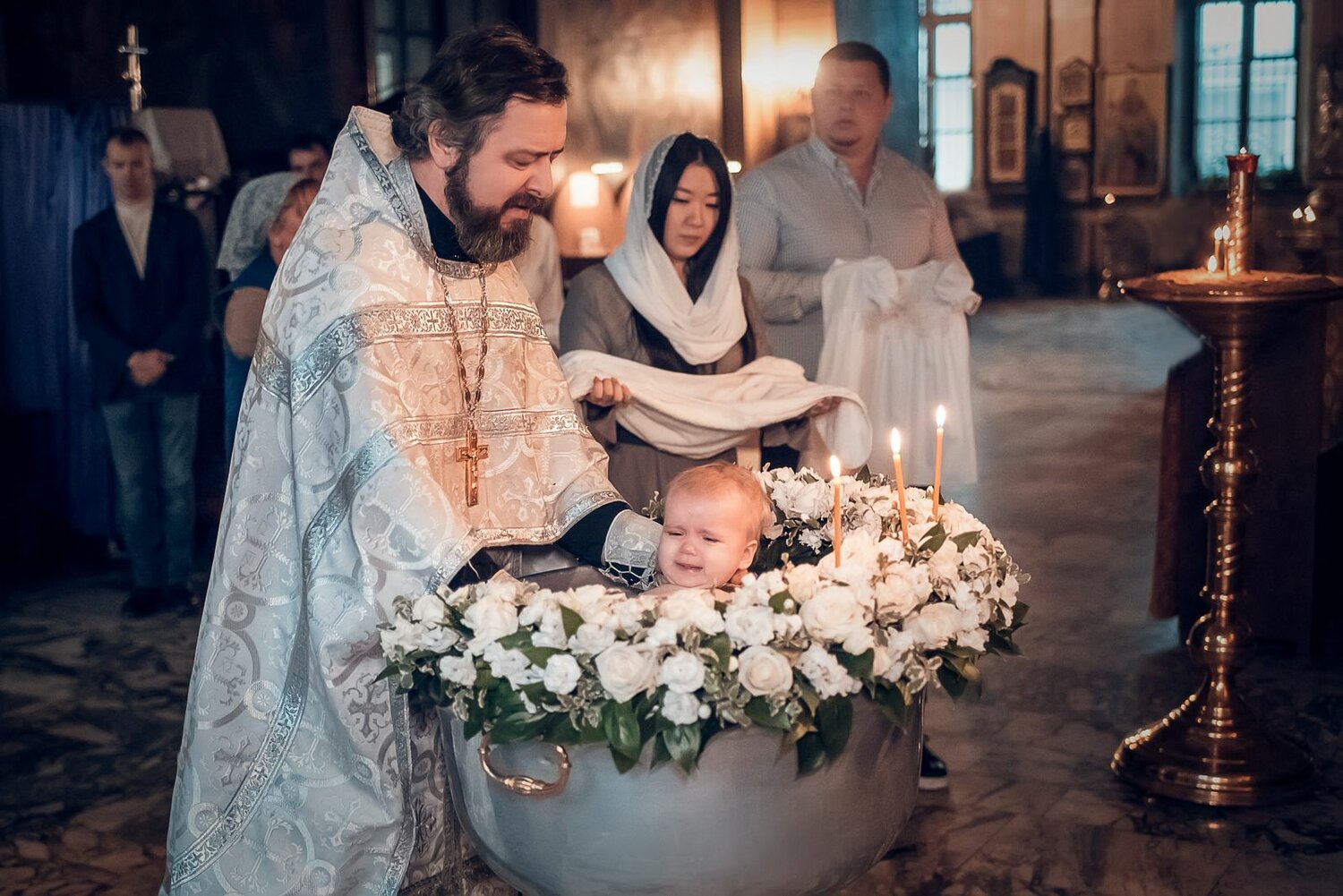 крещение в храме, крещение ребенка, крещение детей в церкви, крещения, фотограф на крещение