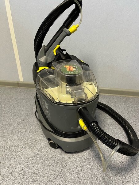пылесос karcher, моющий пылесос karcher, моющий пылесос профессиональный, моющий пылесос karcher puzzi 8/1, моющий пылесос