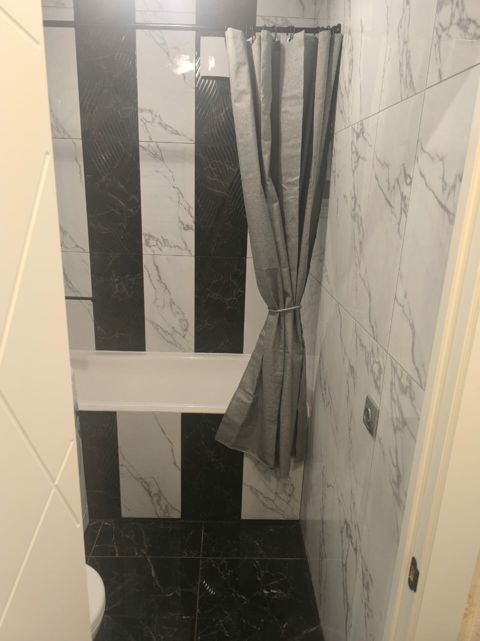 монте тиберио керама марацци в интерьере, шторка для ванной bath line 15164, плитка монте тиберио kerama marazzi, квартир, kerama marazzi буонарроти