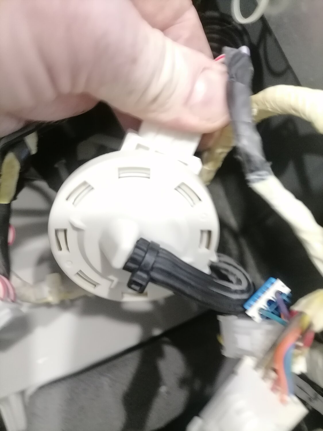 Ремонт стиральных машин с выездом на дом