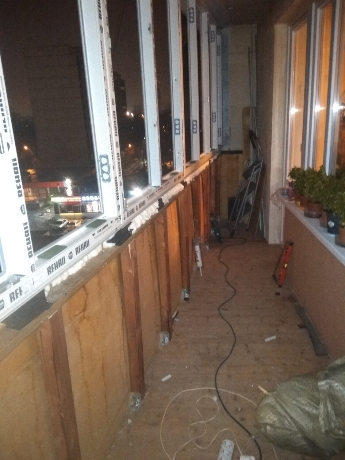 Остекление балконов и лоджий в Москве - Ремонт и установка окон и ...