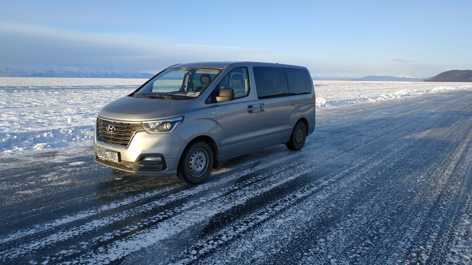 хендай гранд старекс, hyundai starex 2012, hyundai starex 2009, минивэн тойота ноах, Nissan Elgrand II (E51)