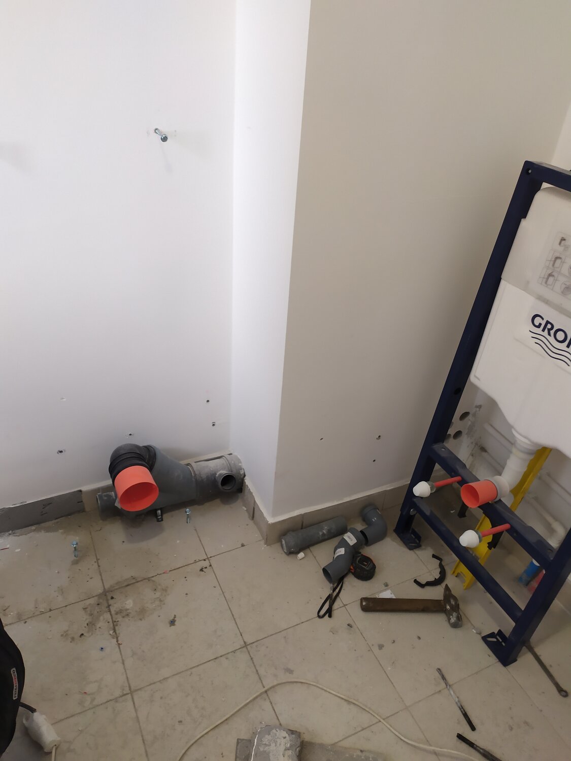 монтаж сантехники, монтаж водопровода, системы отопления, монтаж инсталляции в стену, сантехнические работы