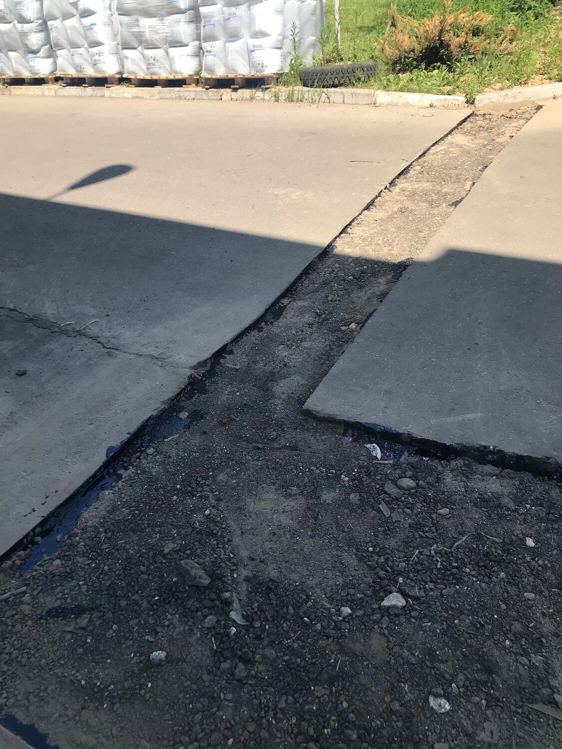 асфальт, новый асфальт, укладка асфальта, тротуар, дорога
