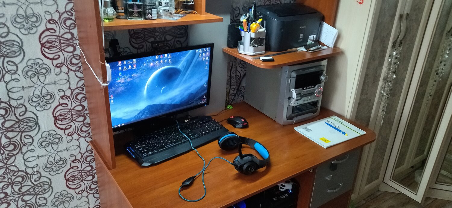 компьютеры, компьютерный стол skyland cd 1460, компьютерный стол бу, компьютер на столе, компьютер пк