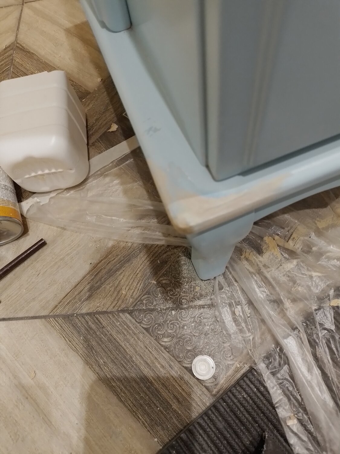 напольный плинтус, стиральная машина gorenje, ламинат, 9003040135-01 панель боковая, плинтус