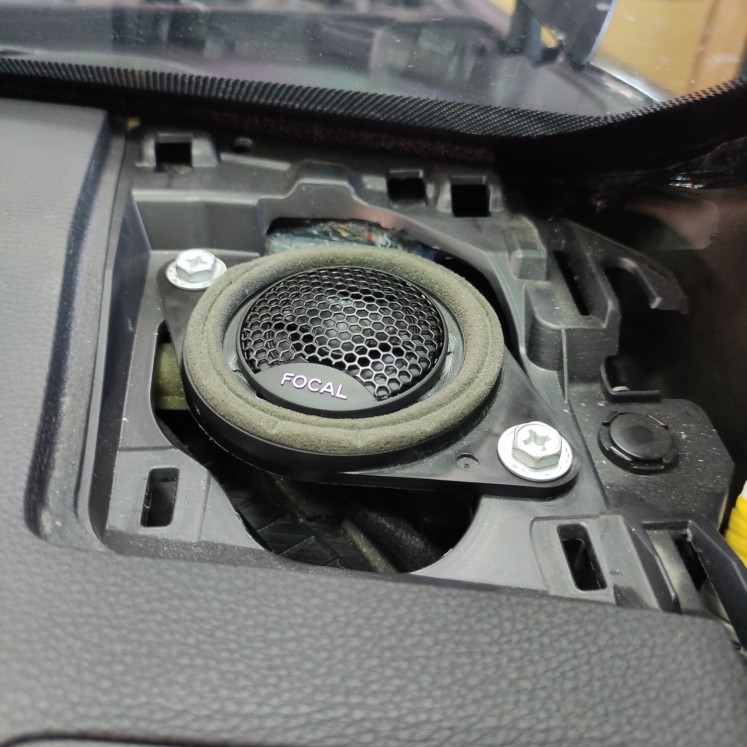 focal utopia 3w2, focal 165 as, колонки в торпедо mazda cx7, акустические рупора kia ceed jd 2013, акустика