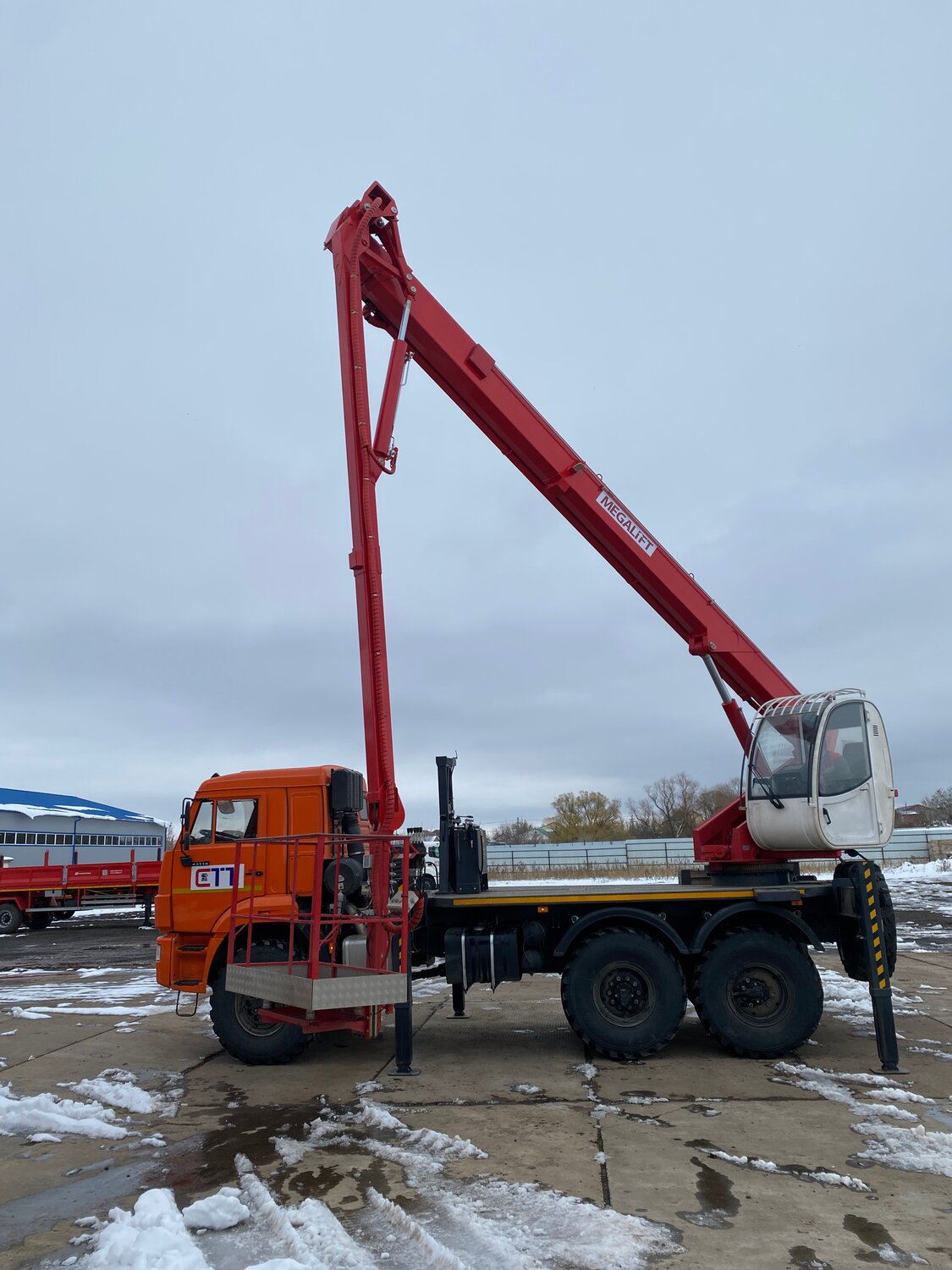 камаз 43118 с кму канглим 2056, манипулятор ямобур камаз 65115, манипулятор на базе камаза, кму камаз, автокран камаз 43118
