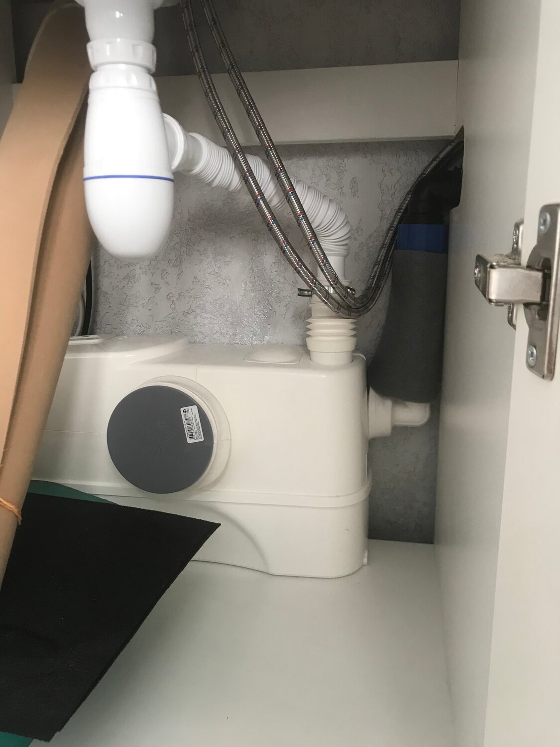 сололифт, насос grundfos sololift c-3, сололифт для канализации, подключение сололифта, сололифт присоединение унитаза