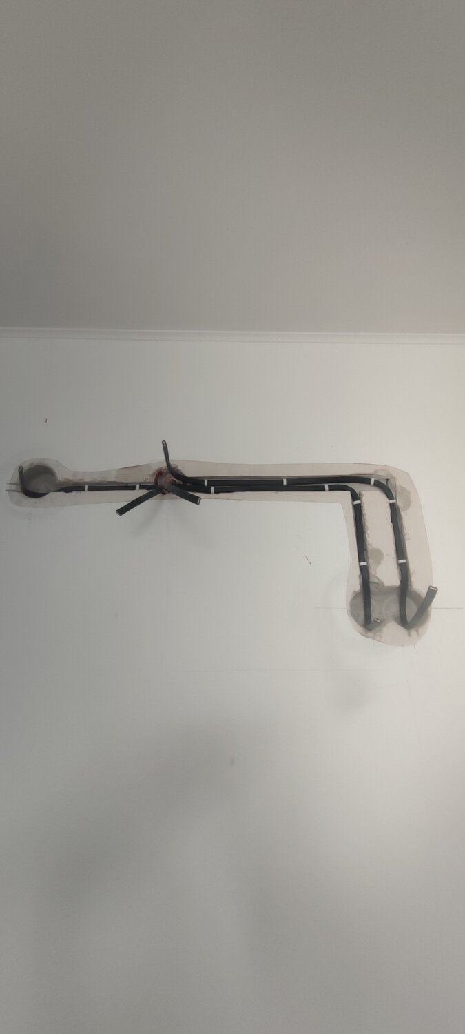 штроба для кондиционера блок 70, штроба, прокладка трассы для кондиционера, монтаж магистрали сплит системы в штробу, штробление под сплит систему