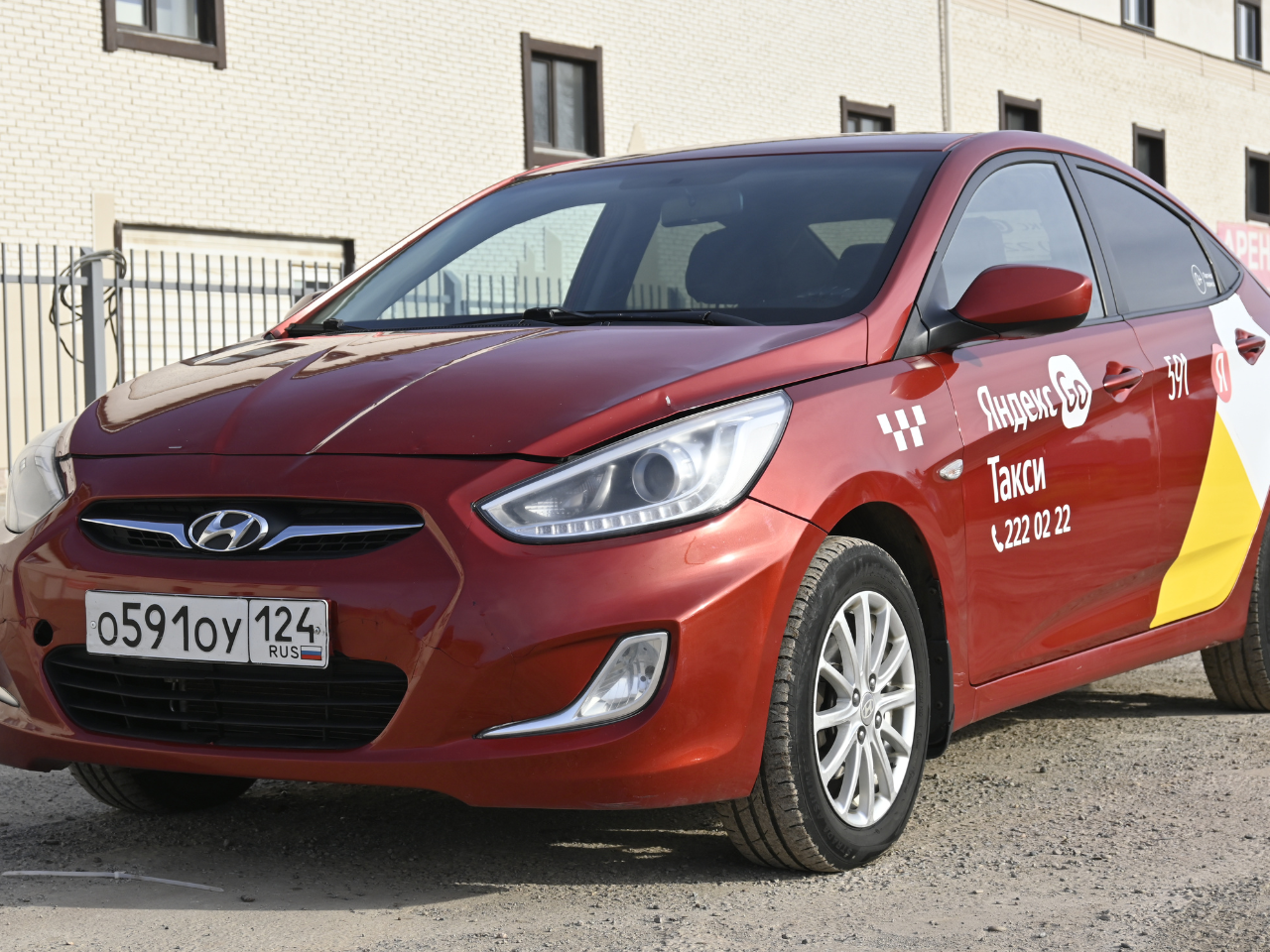 hyundai solaris, красный хендай солярис, hyundai solaris 2012, hyundai solaris 2013, hyundai solaris 2011