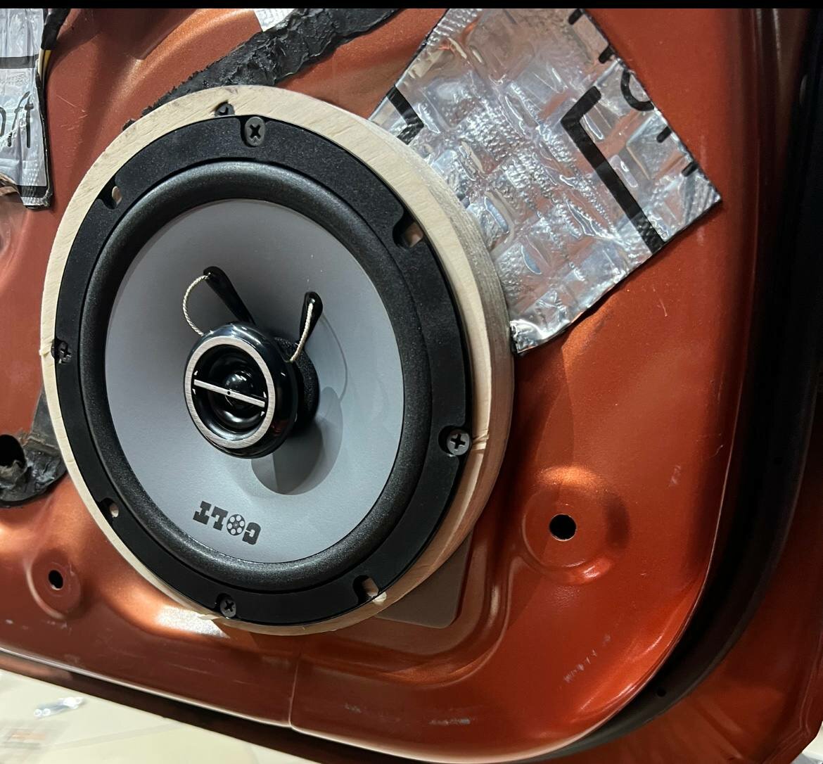 штатные динамики лада гранта 2023, kia picanto 2005 штатные динамики, автомобильная акустика, колонки в авто, динамики в авто