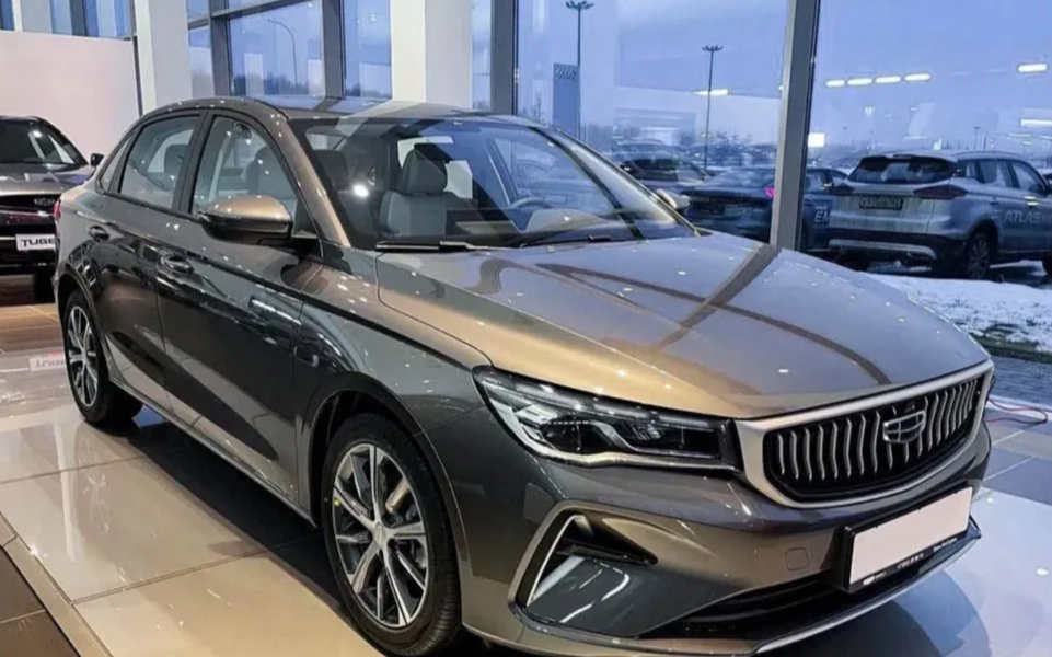 новый geely emgrand, новый geely, geely emgrand ii 2023 белый, geely emgrand 2023, BMW 2er