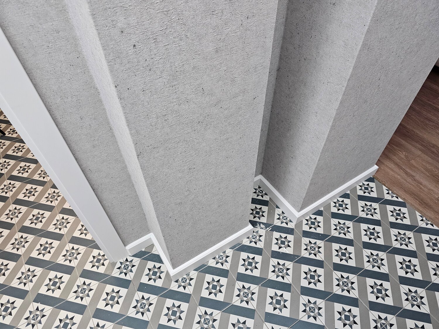 плитка vives 1900 calvet gris, плитка для пола, напольная плитка, плитка, плитка укладка