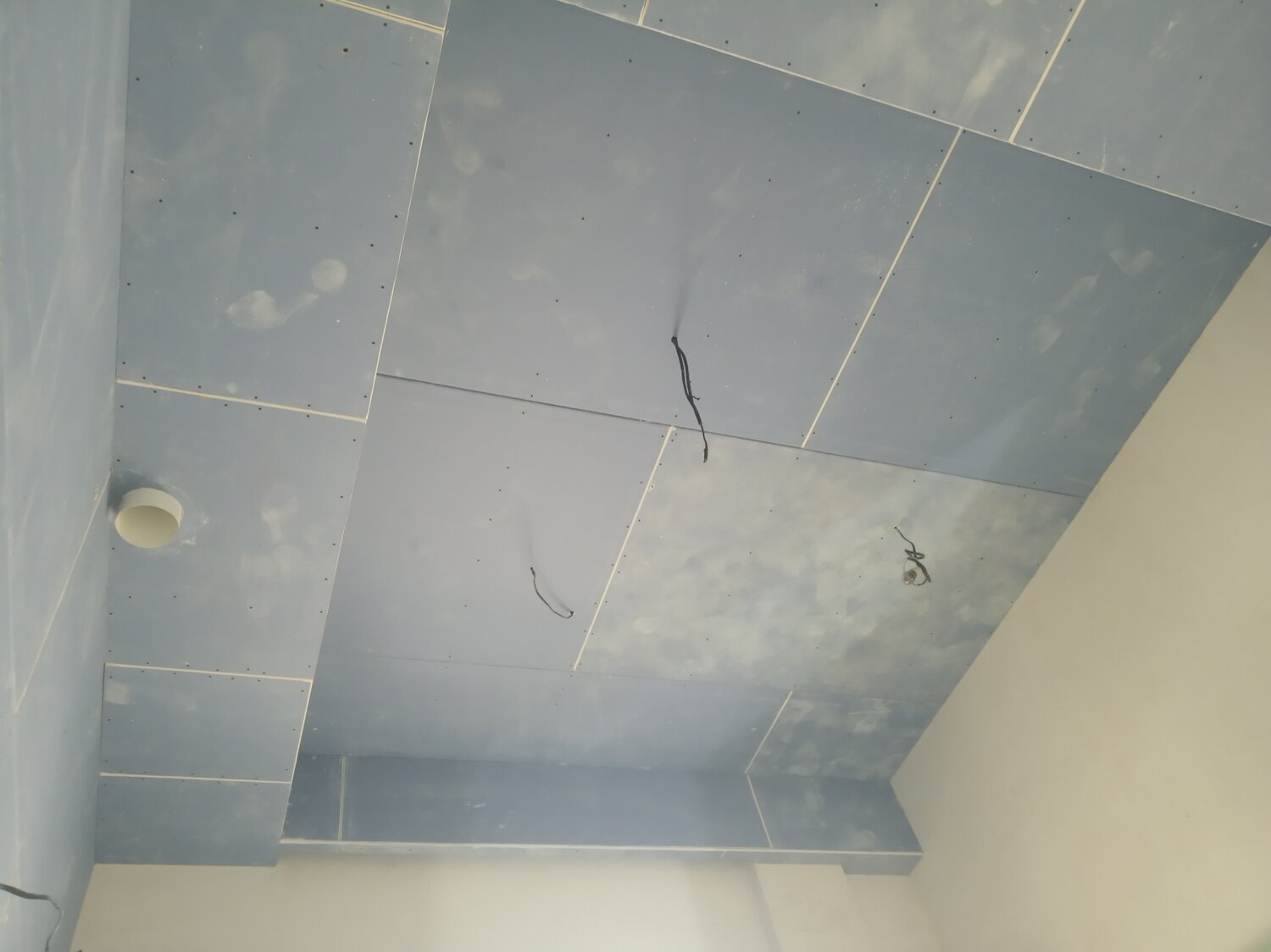 гипсокартон монтаж, гипсокартон потолки, гипсокартон, влагостойкий гипсокартон, гипсокартон гкл