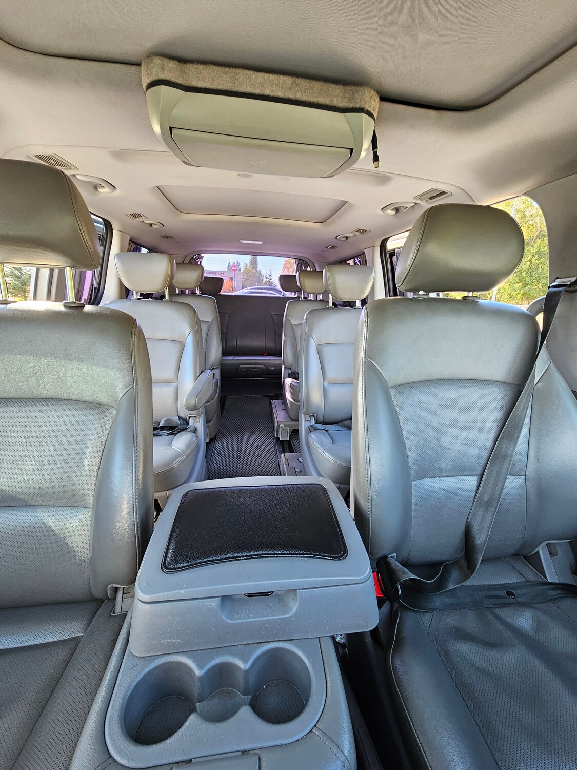 хендай гранд старекс, hyundai grand starex салон, hyundai starex салон, hyundai grand starex 10 мест, Toyota Alphard III