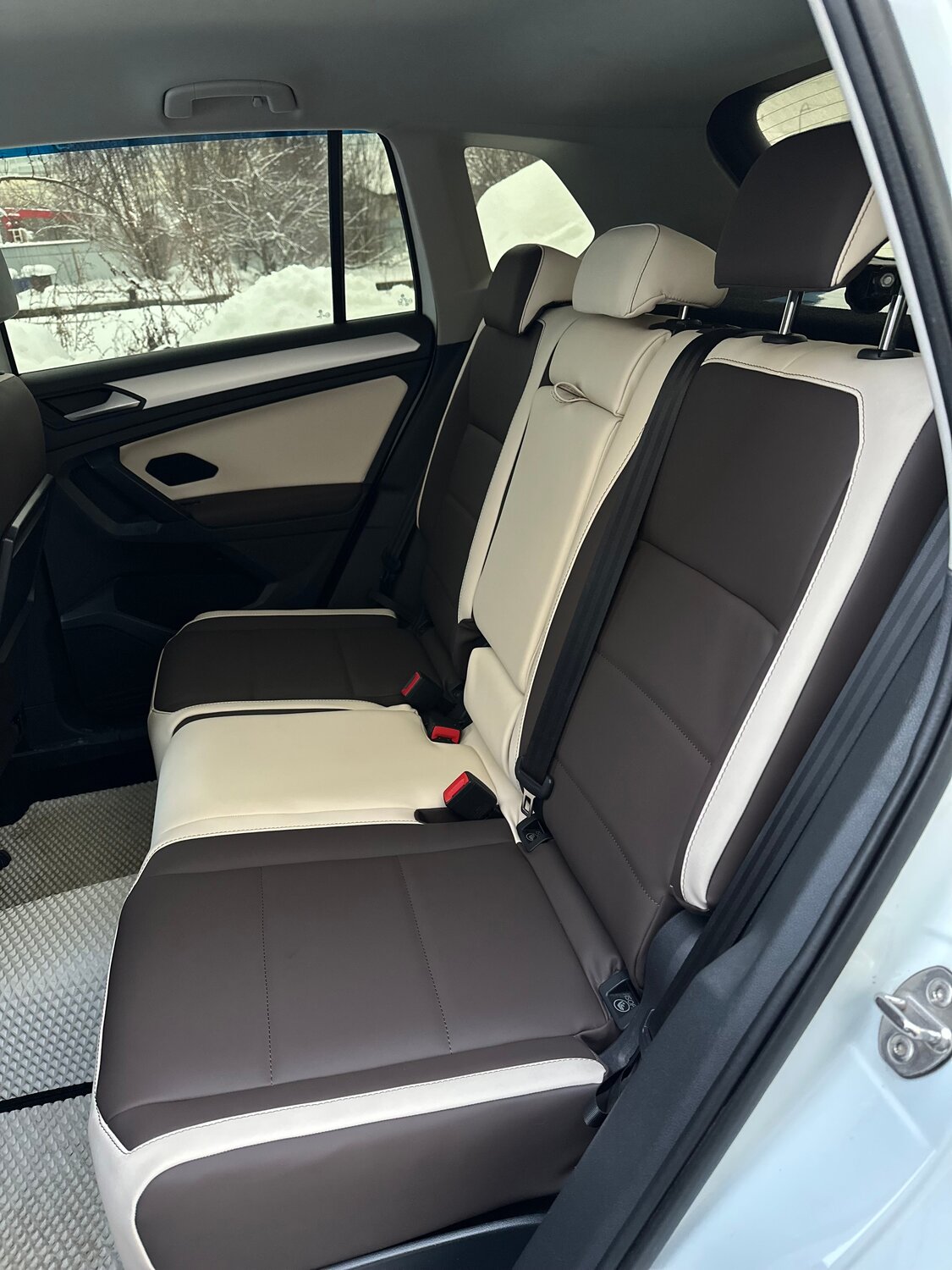 фольксваген тигуан салон, салон тигуан 2, задний ряд тигуан 2, volkswagen tiguan салон, салон тигуан 1