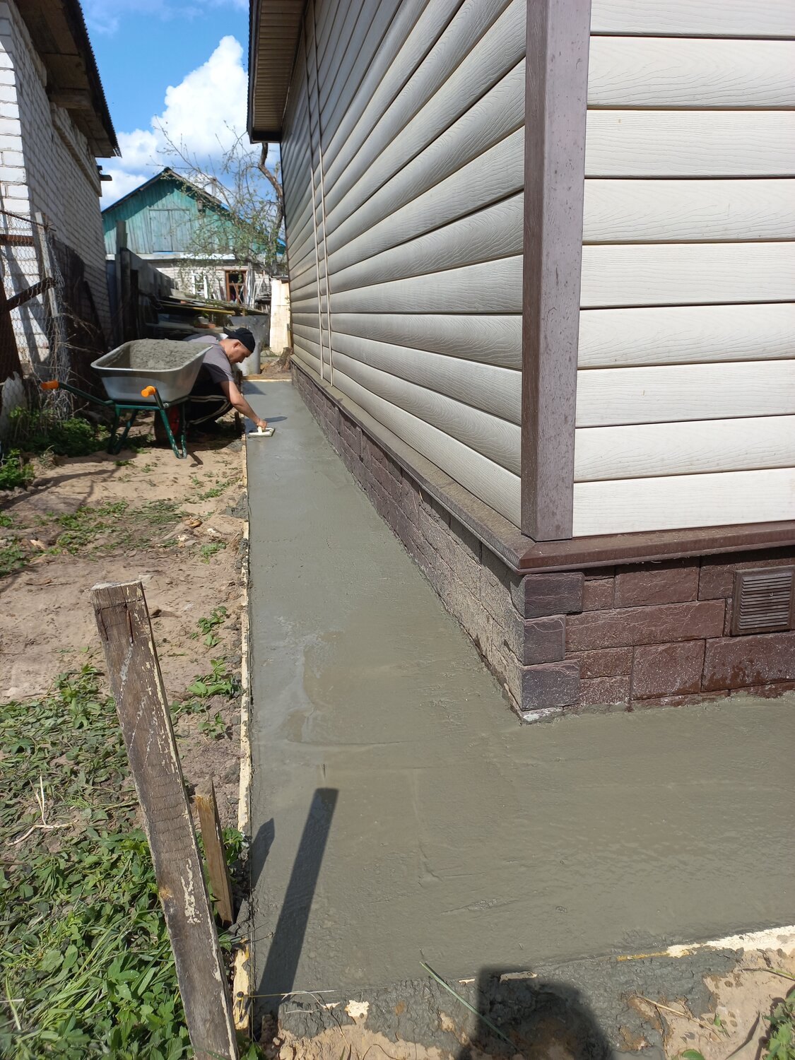 Устройство отмостки фундамента