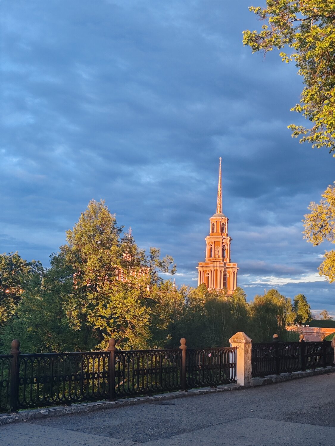 колокольня рязанского кремля, рязанский кремль рязань, соборная колокольня рязань, рязань кремль, успенский собор рязань