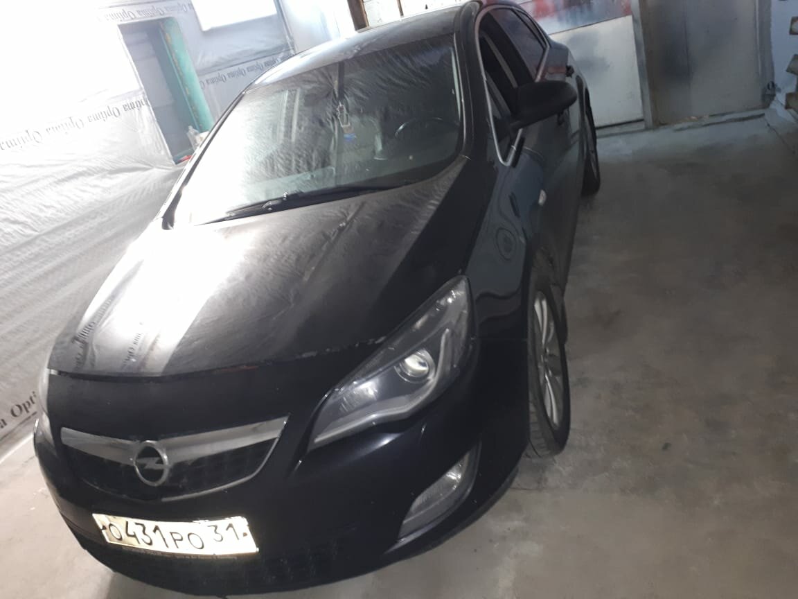 черный опель астра, opel astra, opel astra j, opel astra j рестайлинг, тонированный черный опель астра j