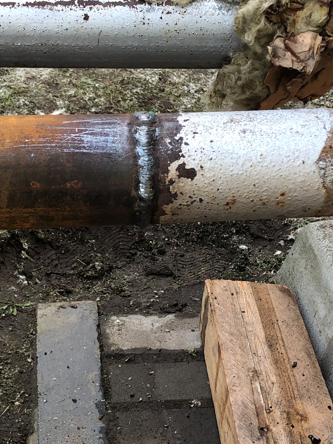 сварочный шов трубы электродом, сварка трубопроводов 32-108d, трубы, коррозия тепловых сетей, сварочный шов