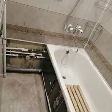 трубы в ванной комнате, отделка ванной, трубы в ванной, дизайн ванной, ванная 170х170