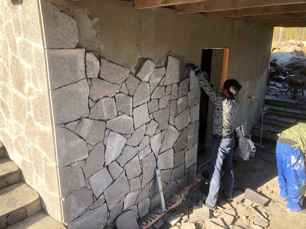 мастера по укладке дикого камня, строим подпорную стену из бетона и камней своими руками мастер класс, плитняк на стене, облицовка каменного забора песчаником, крым дом из бутового камня