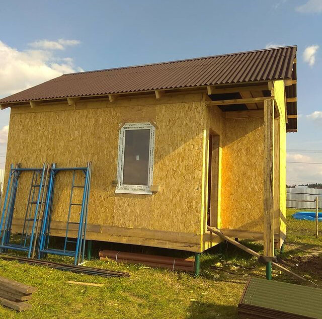 Монтаж кровли из еврошифера