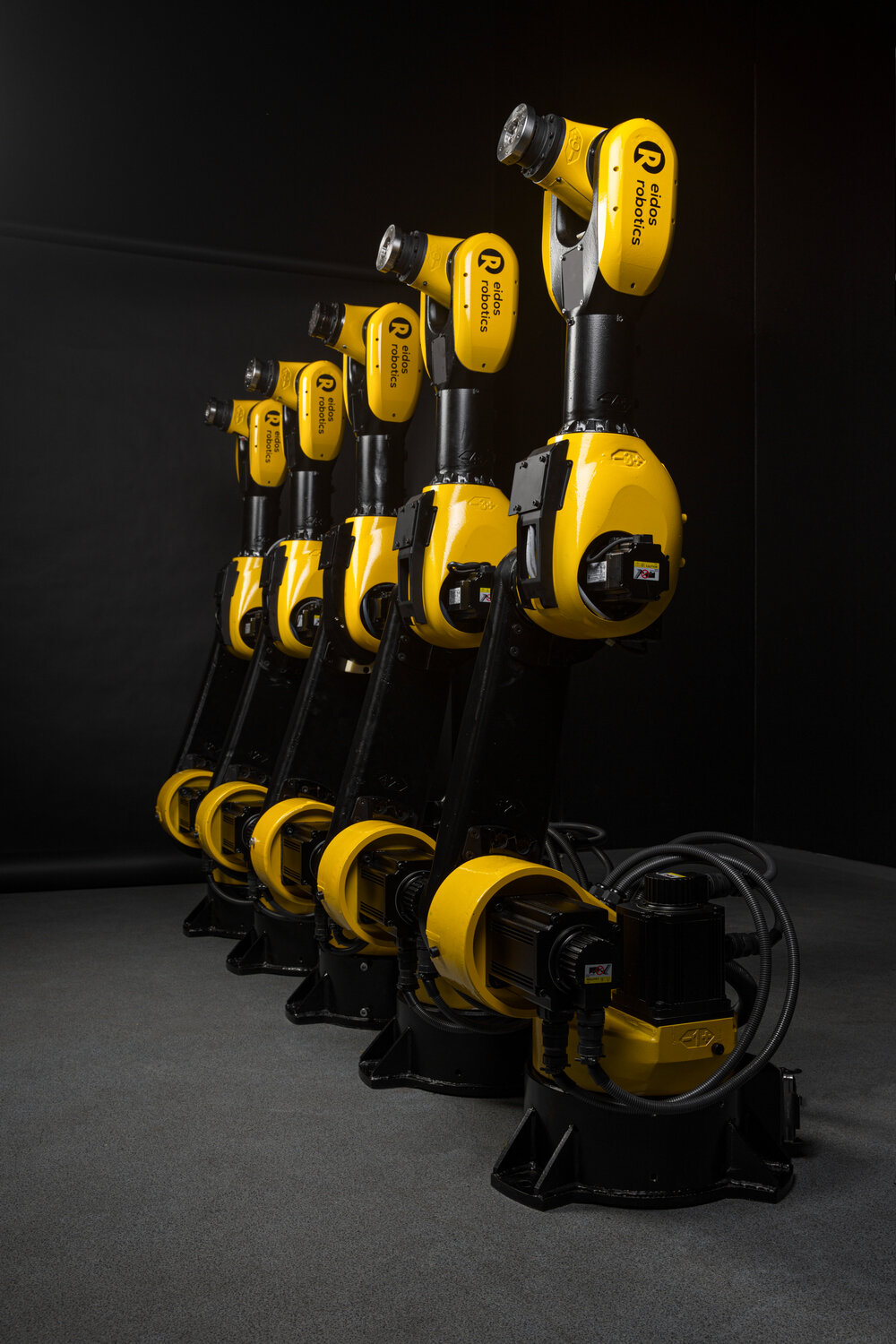 чистая компания керхер, karcher мойка x2000, техника керхер, робот манипулятор, керхер тухачевского