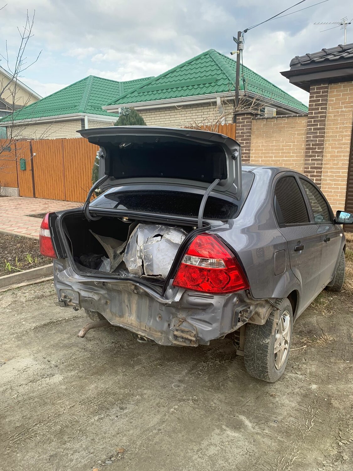 автомобиль, авто, задняя часть приора седан, приора, ЗАЗ Vida
