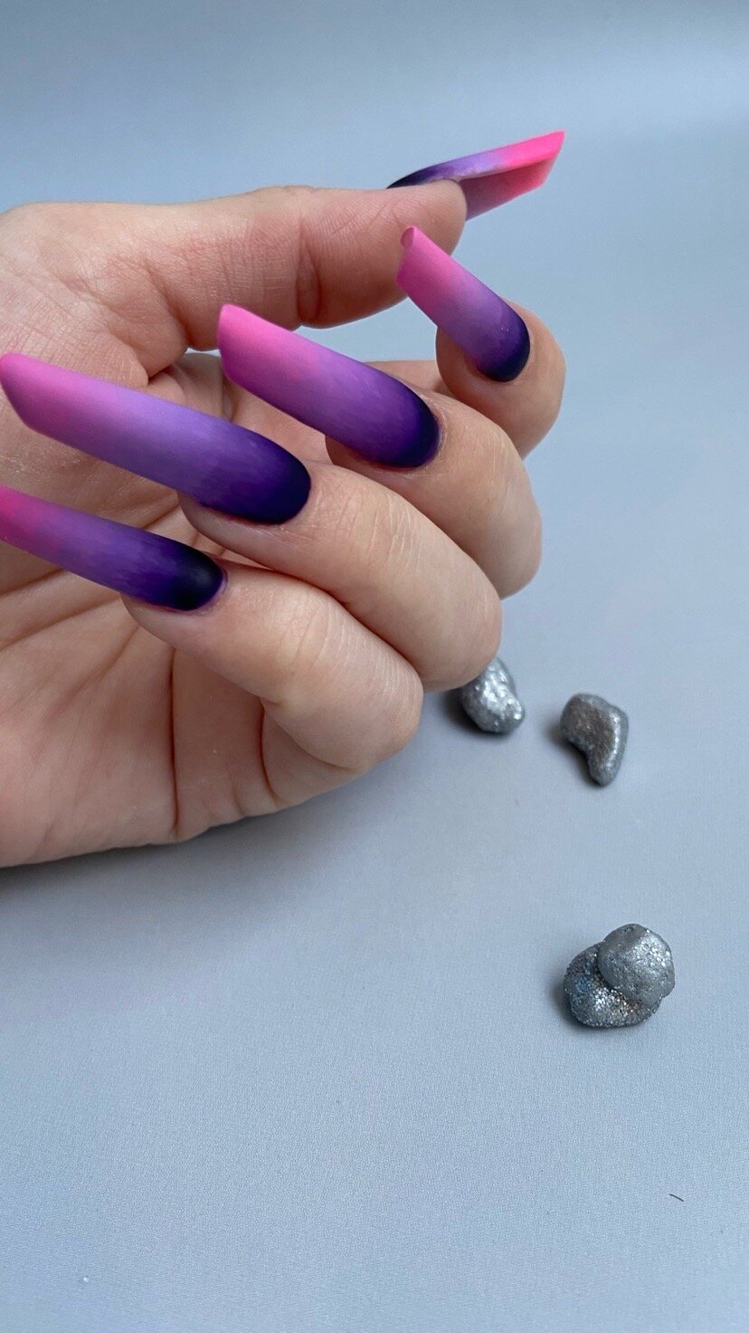 маникюр 💅, маникюр с втирой фиолетовый, ногти, маникюр маникюр, пурпурный маникюр
