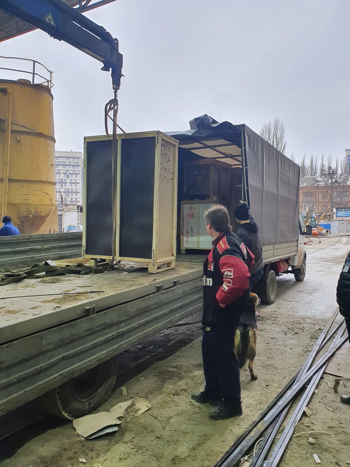 траверса для монтажа пролетного строения, строительство, организация строительной площадки, погрузка, строительная площадка