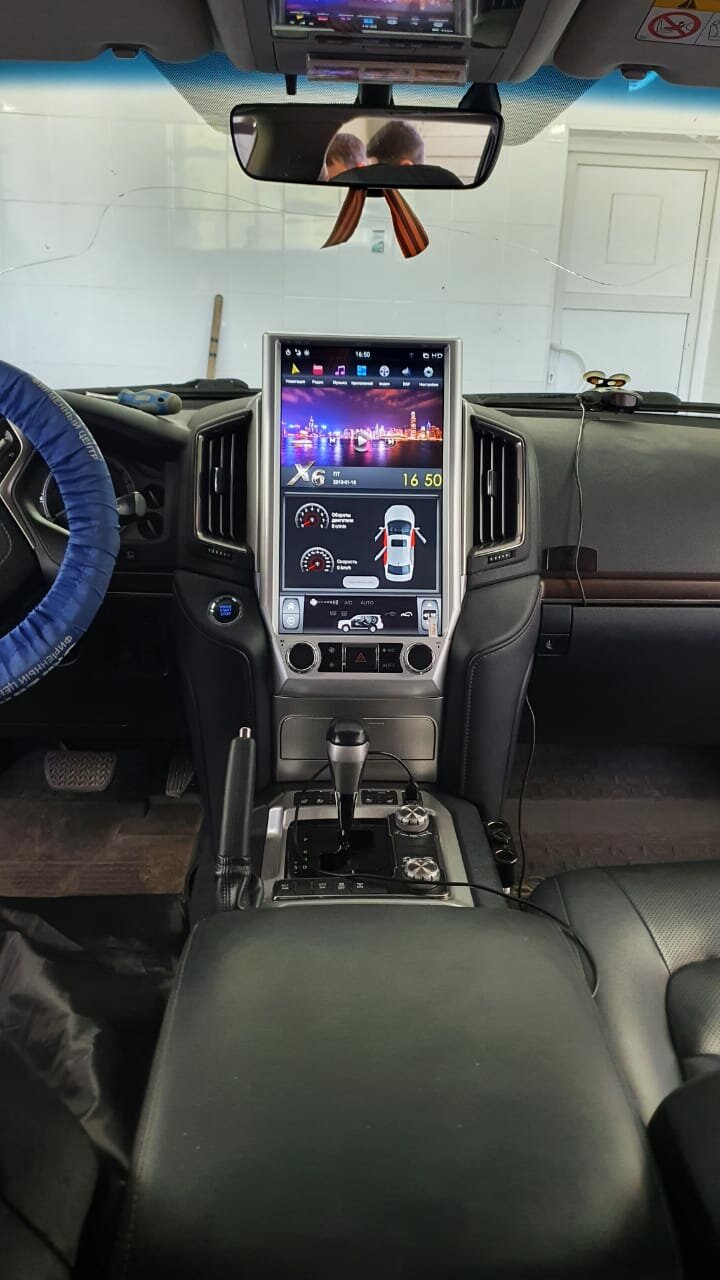 тойота ленд крузер 200, штатная магнитола тесла на ленд крузер 200, toyota land cruiser 200 2017, мультимедиа тесла на ленд крузер 200, land cruiser 200 магнитола tesla