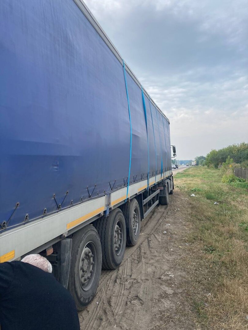 полуприцеп, полуприцеп маз 975830, полуприцеп зерновоз, тентованный полуприцеп, прицеп и полуприцеп
