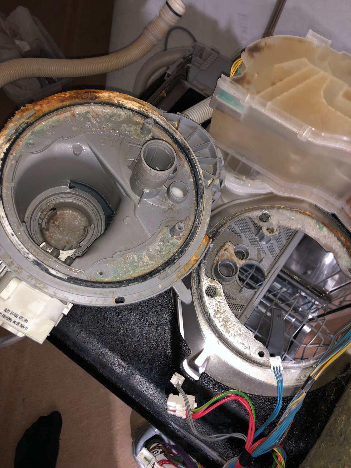 посудомойка bosch e15, бош посудомойка, е15 посудомойка бош, фильтр на топливном насосе б6 фольксваген, запчасти
