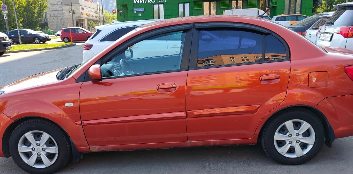 kia rio, chevrolet aveo, киа рио 2 2011 седан, киа рио 2 2010 хэтчбек оранжевый, Kia Rio II