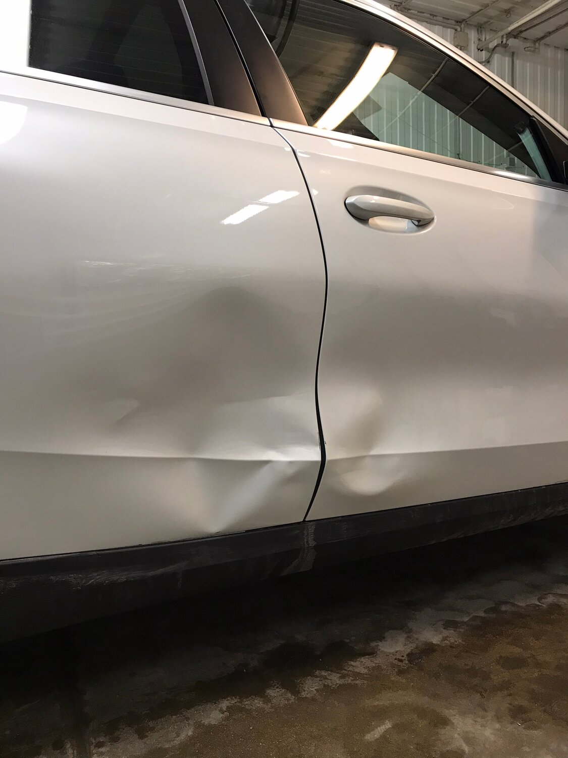 Удаление вмятин с кузова без покраски в Москве - Кузовной ремонт ...