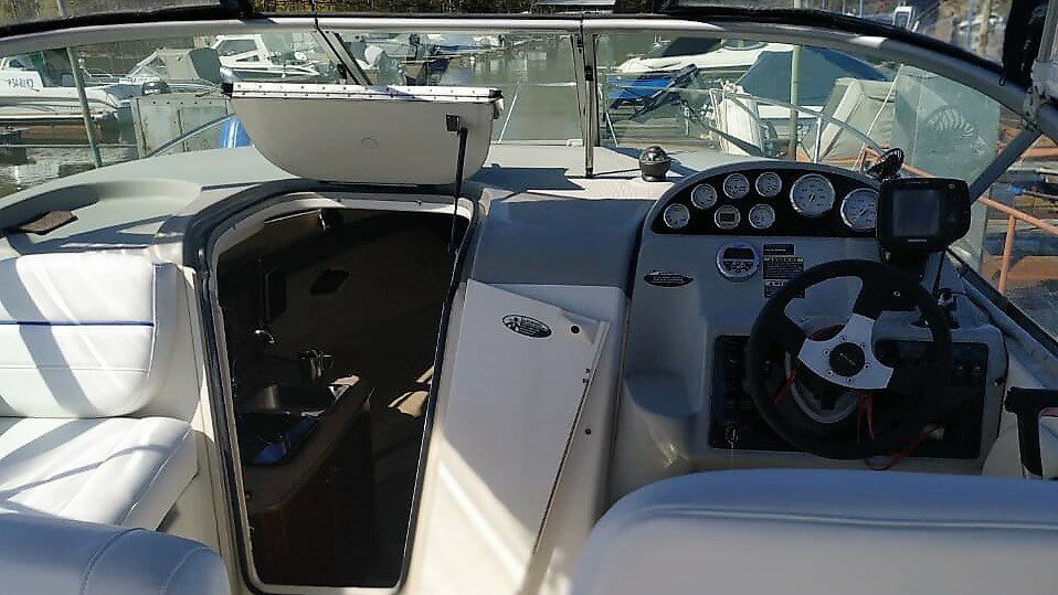 катер, катер bayliner 2655, катер каютный, обзор катера bayliner 2855, катер bavaria 27