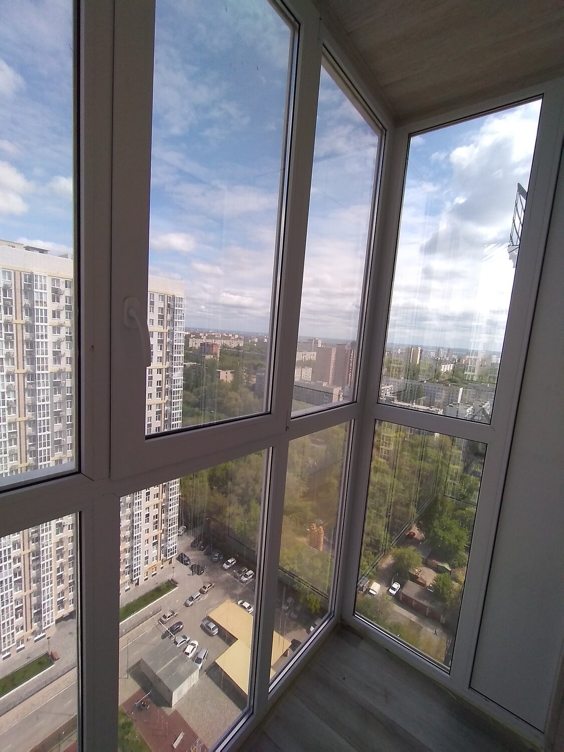 панорамное остекление балкона, панорамное остекление лоджии, лоджия остекление, французское остекление балкона, витражное остекление балкона