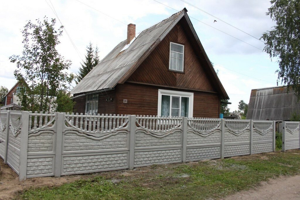 дом в деревне, дом дача, дома в деревне, дом, забор на участке