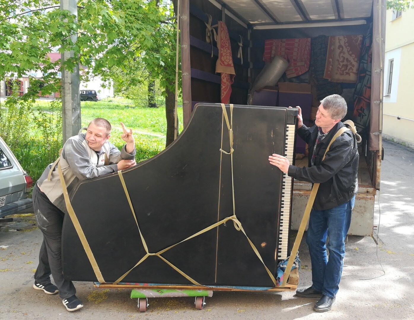 перевозка рояля, перевозка пианино, перевозка пианино профессионал, перевозка рояля москва, газель пианино