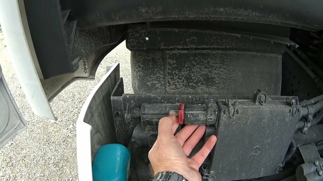 Прикуривание грузового автомобиля