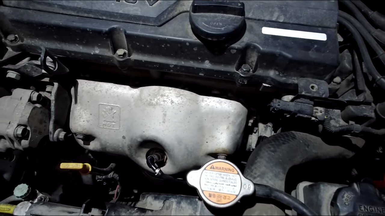 акцент 8 клапанный двигатель, мотор hyundai getz gls 1.6, перегрев двигателя на акцент, верхний патрубок радиатора хендай акцент 2007, двигатель акцент