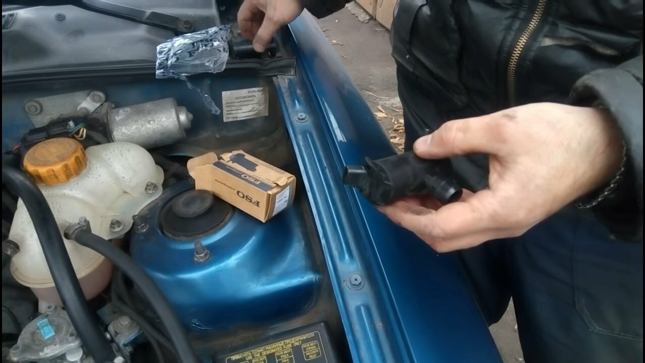 Замена насоса омывателя