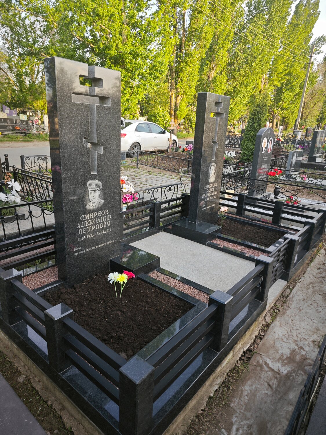 памятники на кладбище, памятники и надгробия, памятники надгробные, памятники на могилу, гранитная мастерская памятники