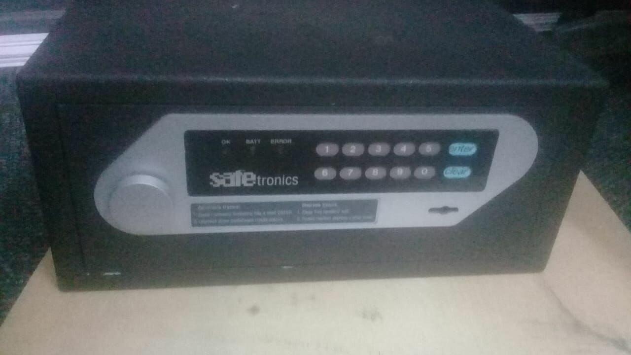сейф safetronics ht, сейфы safetronics t17/38, сейф safetronics ht 17/38, safetronics ht 17/43, сейф