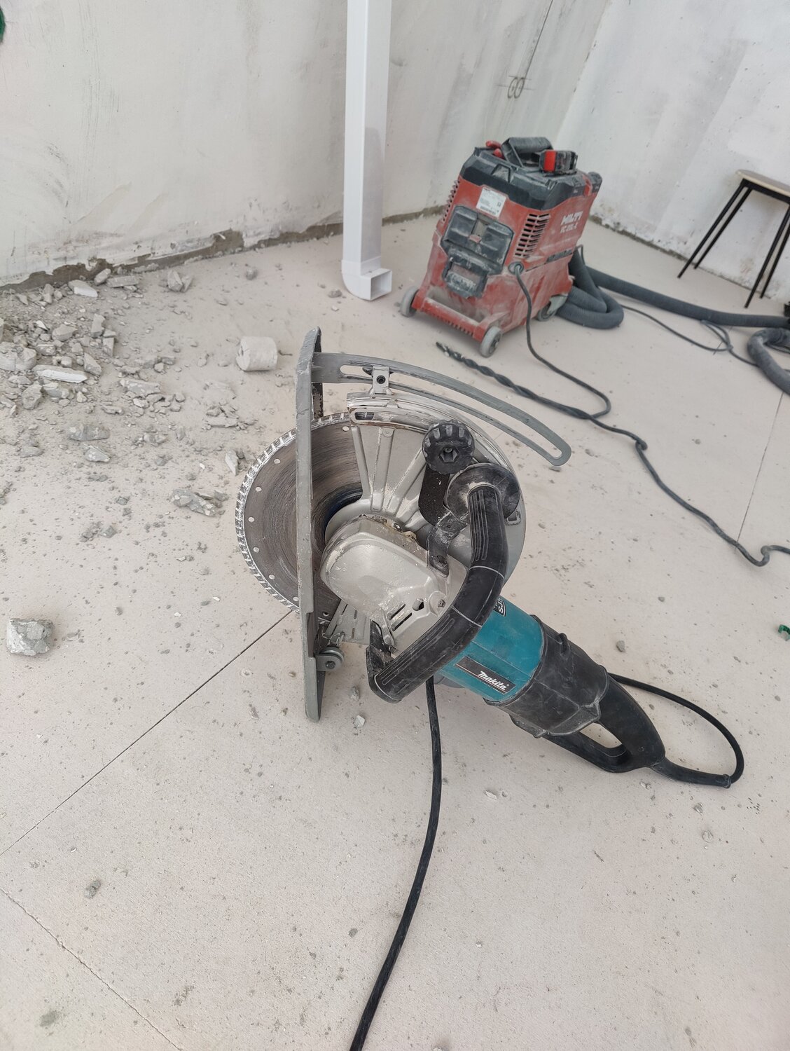 болгарка, штроборез makita 4114s, ушм makita 9069, болгарки на 380в, циркулярная пила makita