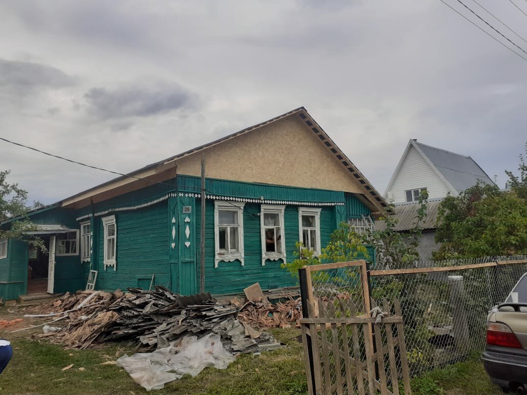 Монтаж кровли из металлочерепицы