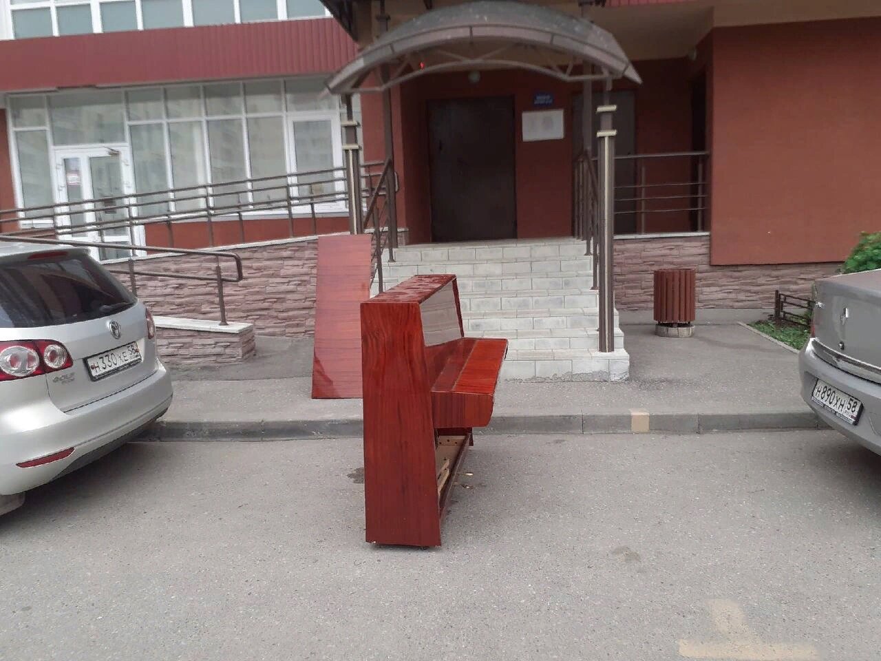 улица, жилой комплекс, промышленная улица, отдельный вход, здание