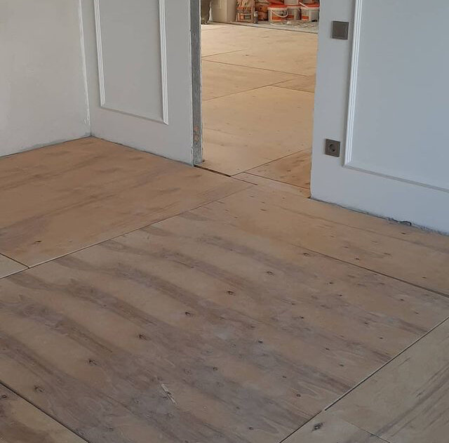 Монтаж фанеры на пол